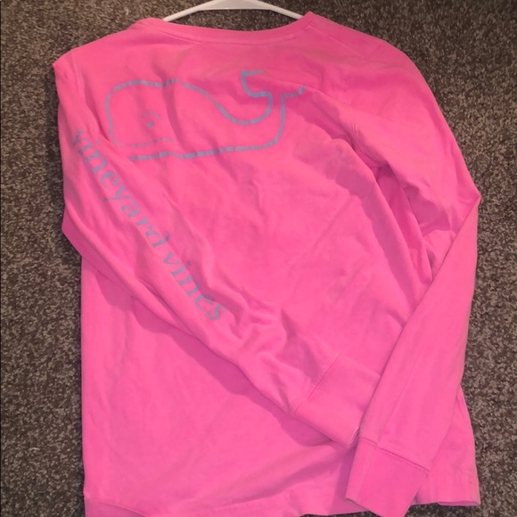 pink and teal vineyard vines long sleeve! - Picture 4 of 7